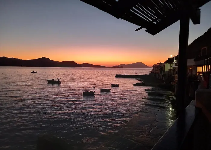 Holiday home Sunset Boathouse